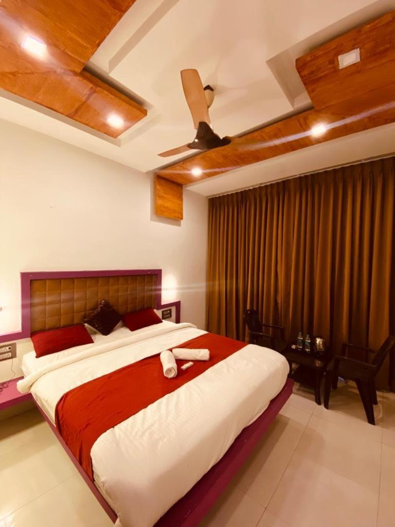 Hollywood Palace Resort Panchgani Exterior foto