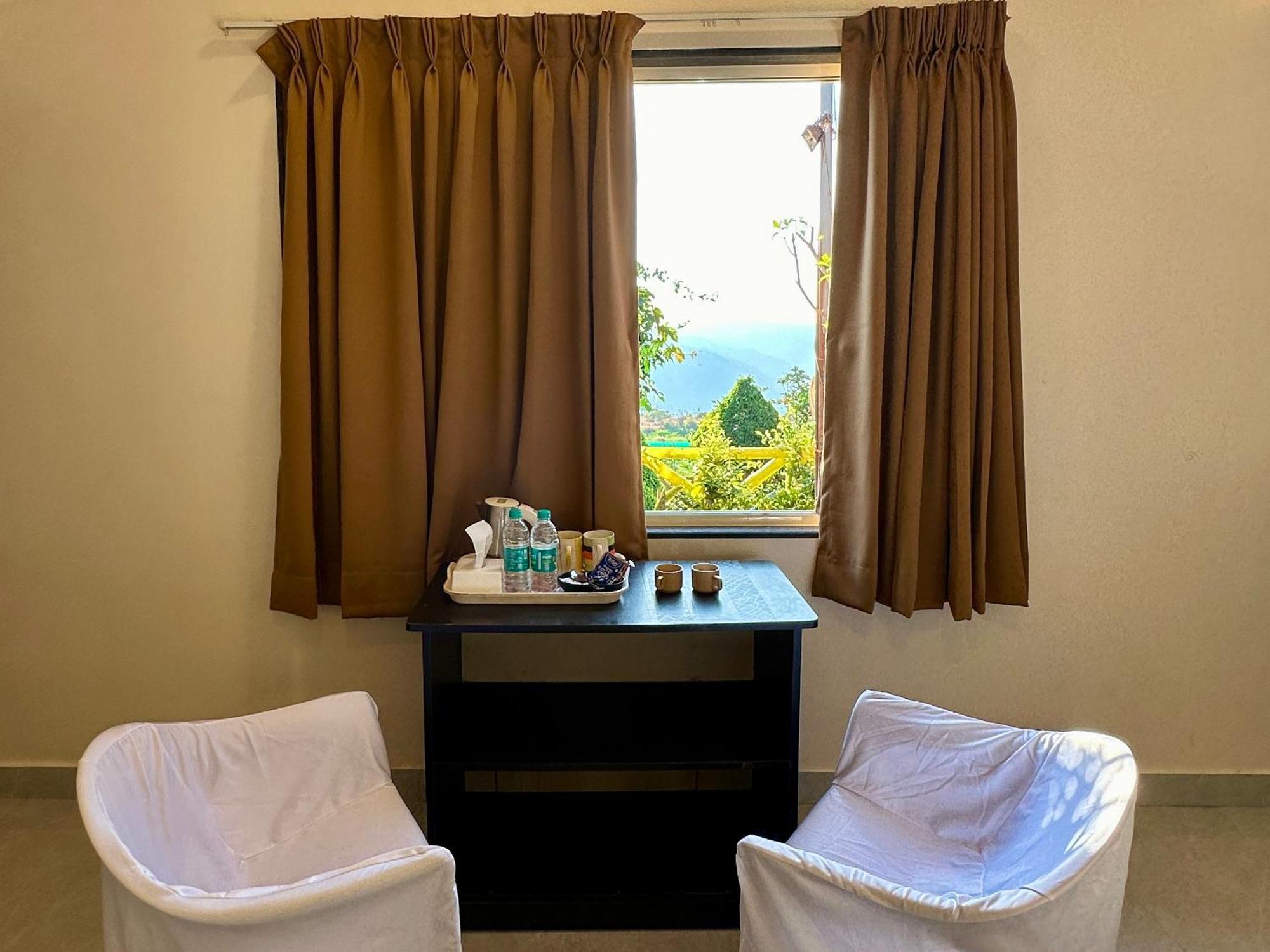 Hollywood Palace Resort Panchgani Exterior foto