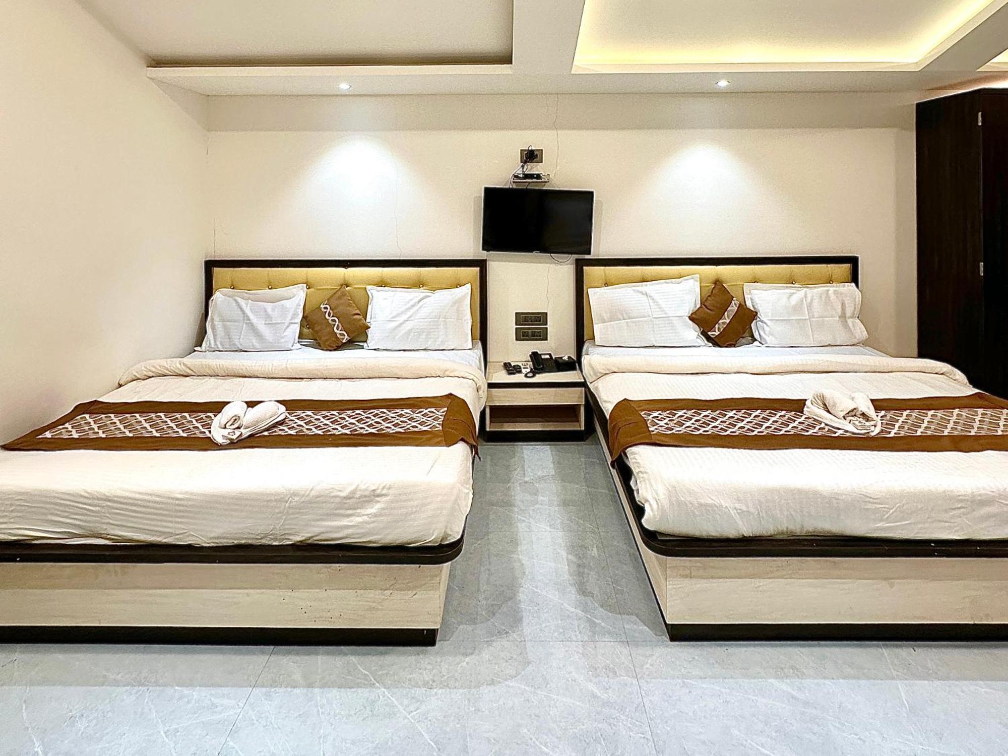 Hollywood Palace Resort Panchgani Exterior foto